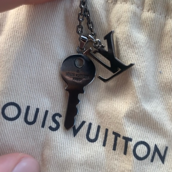 Louis Vuitton LV Key Necklace - Picture 2 of 3